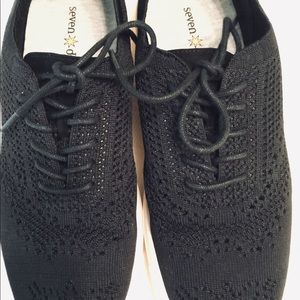 Steven Dial Knit Tie Sneakers